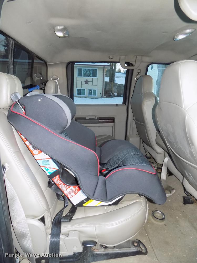 image for item DE7573 2008 Ford F350 Lariat Super Duty Crew Cab pickup truck