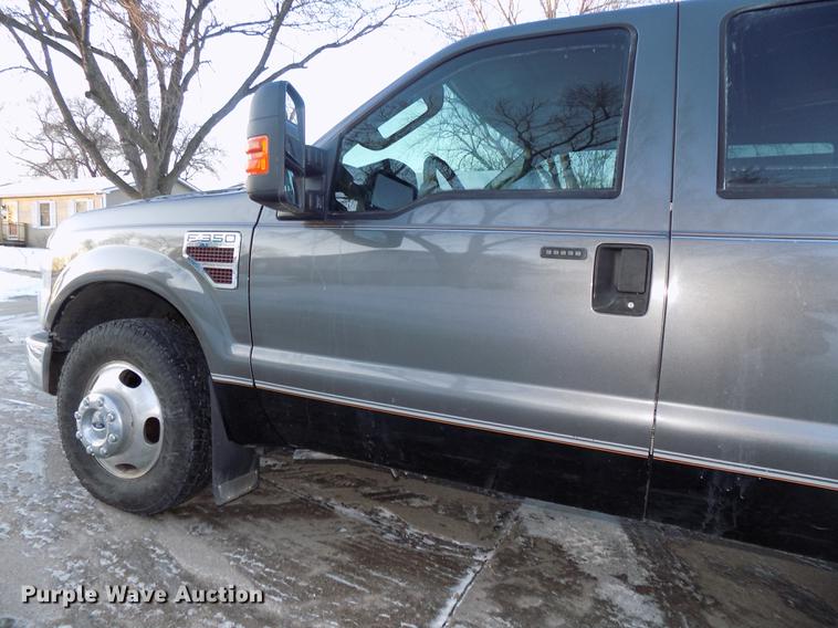 image for item DE7573 2008 Ford F350 Lariat Super Duty Crew Cab pickup truck