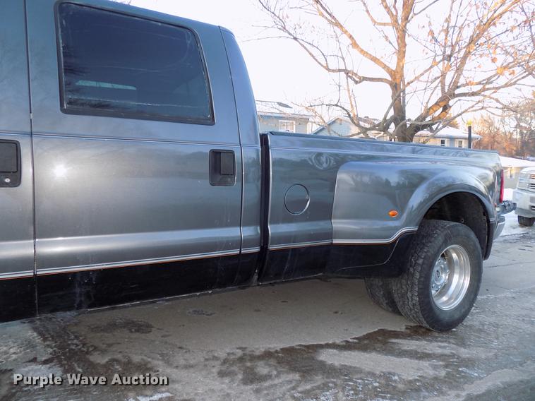image for item DE7573 2008 Ford F350 Lariat Super Duty Crew Cab pickup truck