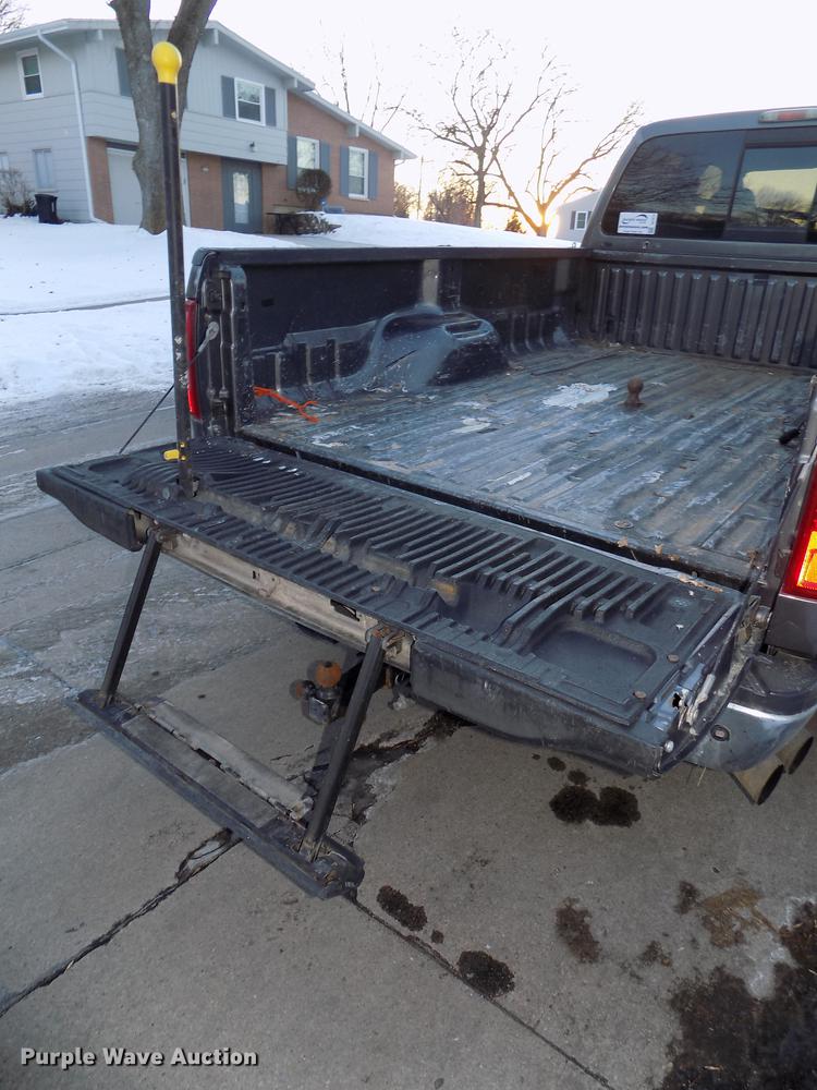 image for item DE7573 2008 Ford F350 Lariat Super Duty Crew Cab pickup truck