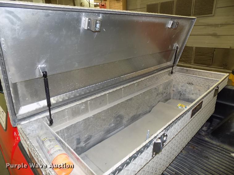 image for item DE7575 2000 Chevrolet S10 Ext. Cab pickup truck