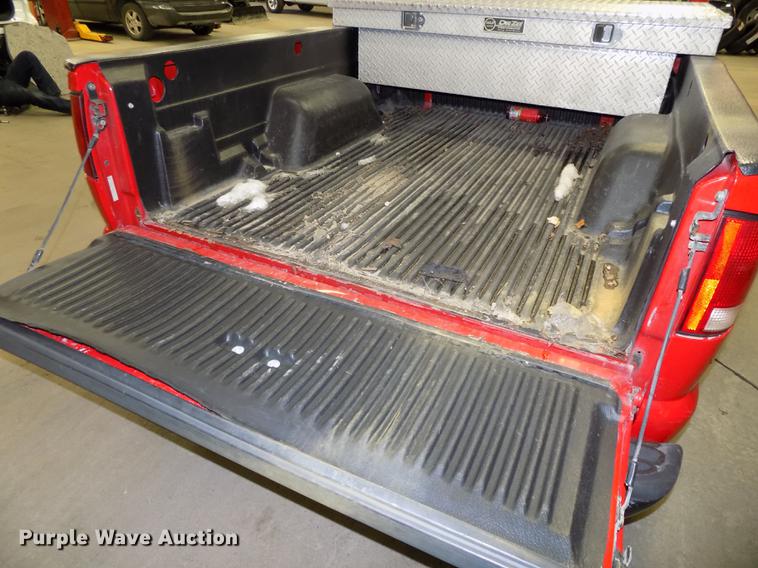 image for item DE7575 2000 Chevrolet S10 Ext. Cab pickup truck