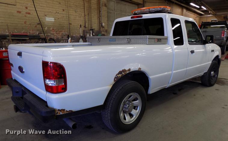 image for item DE7580 2007 Ford Ranger XLT SuperCab pickup truck
