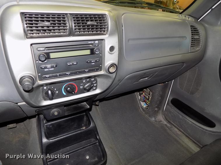 image for item DE7580 2007 Ford Ranger XLT SuperCab pickup truck