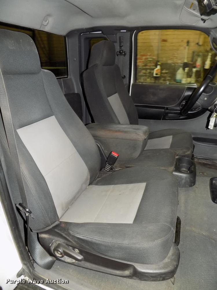 image for item DE7580 2007 Ford Ranger XLT SuperCab pickup truck