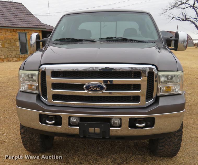 image for item DE8788 2006 Ford F250 Super Duty Crew Cab pickup truck