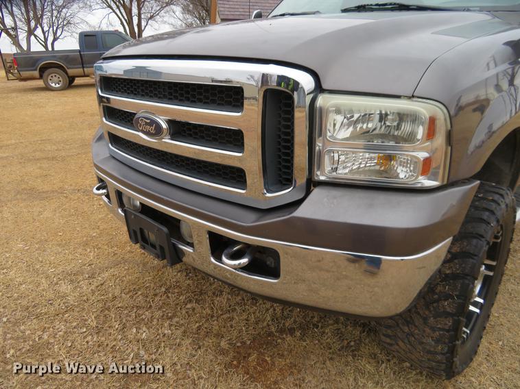 image for item DE8788 2006 Ford F250 Super Duty Crew Cab pickup truck