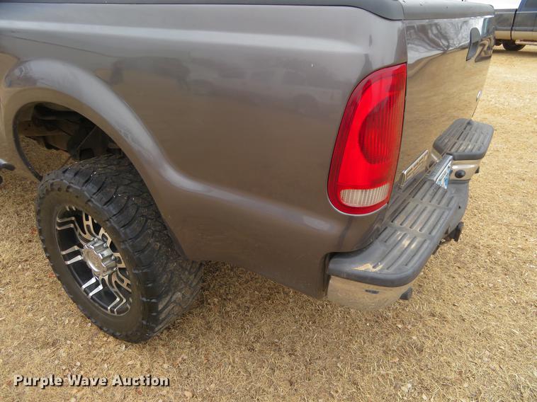 image for item DE8788 2006 Ford F250 Super Duty Crew Cab pickup truck