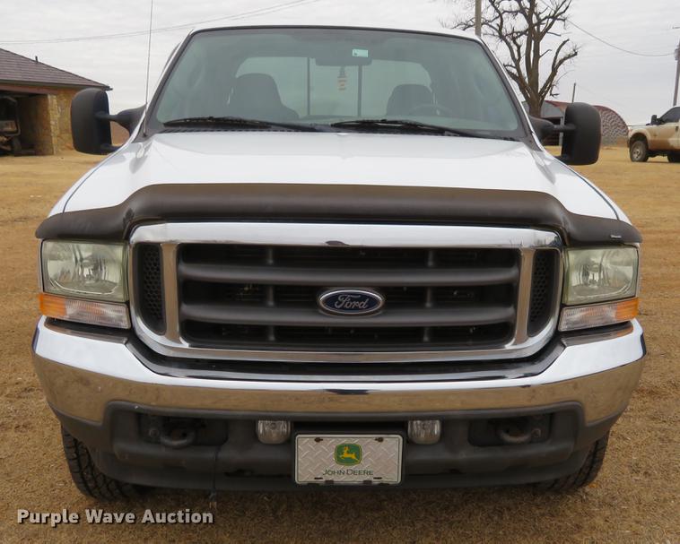image for item DE8789 2004 Ford F250 Super Duty FX4 Crew Cab pickup truck