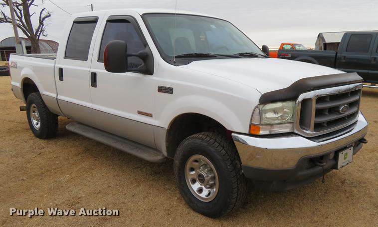 image for item DE8789 2004 Ford F250 Super Duty FX4 Crew Cab pickup truck