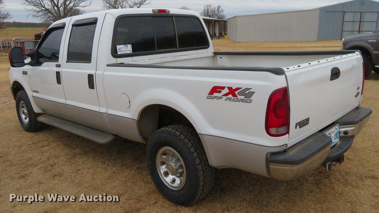 image for item DE8789 2004 Ford F250 Super Duty FX4 Crew Cab pickup truck
