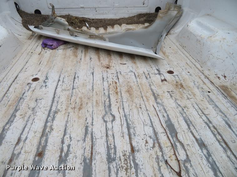 image for item DE8789 2004 Ford F250 Super Duty FX4 Crew Cab pickup truck