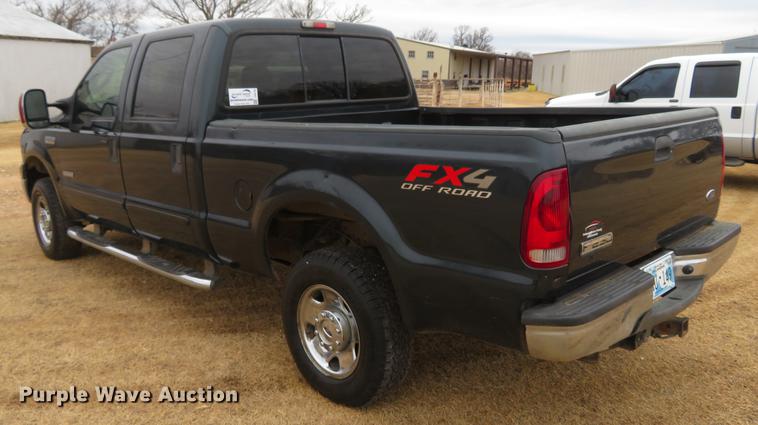 image for item DE8790 2006 Ford F250 Super Duty FX4 Crew Cab pickup truck