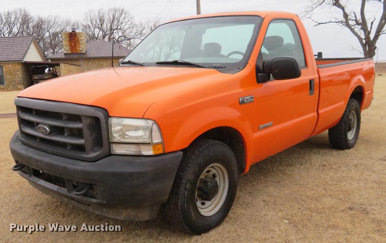 image for item DE8791 2003 Ford F250 Super Duty pickup truck