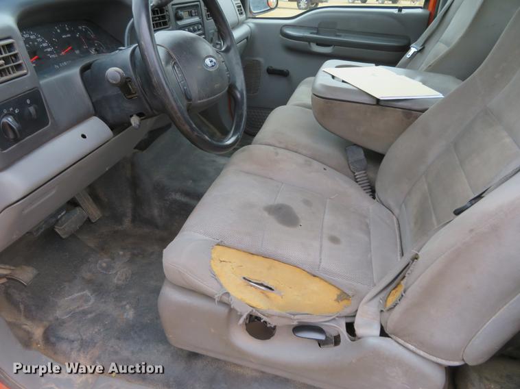 image for item DE8791 2003 Ford F250 Super Duty pickup truck