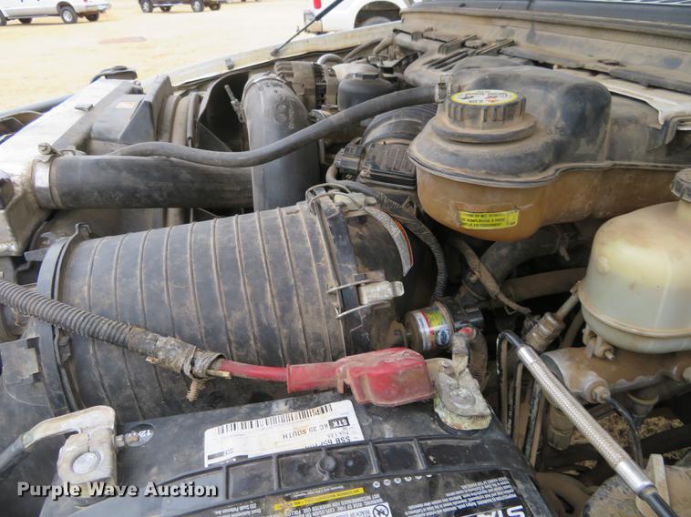 image for item DE8792 2007 Ford F350 Super Duty flatbed pickup truck