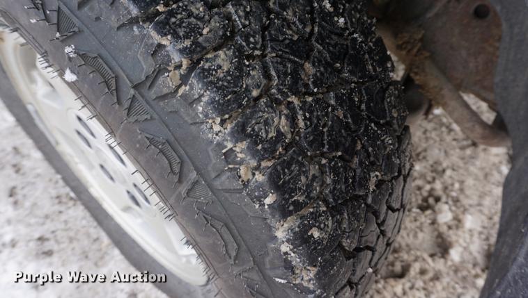 image for item DF1646 2000 Chevrolet Silverado 1500 pickup truck