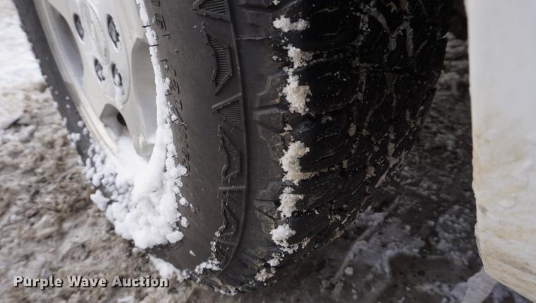 image for item DF1646 2000 Chevrolet Silverado 1500 pickup truck