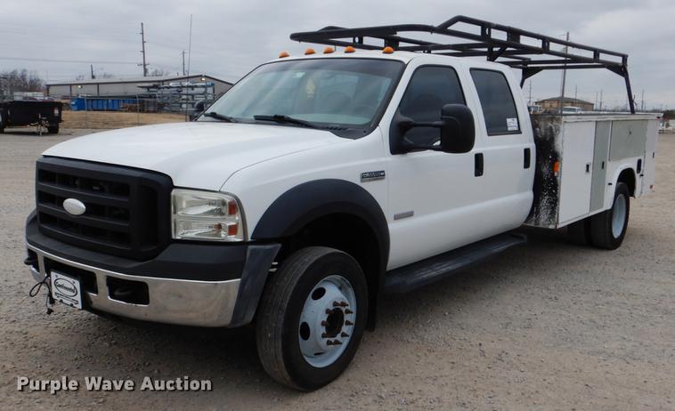 image for item DF2130 2007 Ford F550 XL Crew Cab utility truck