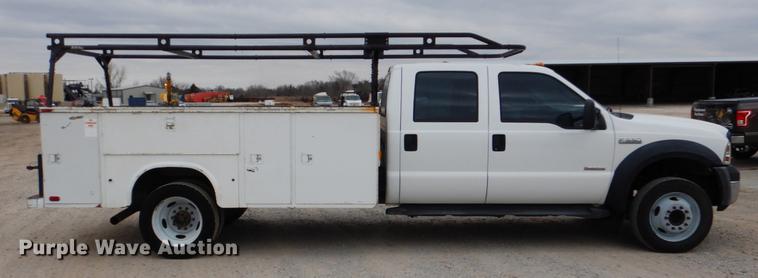 image for item DF2130 2007 Ford F550 XL Crew Cab utility truck