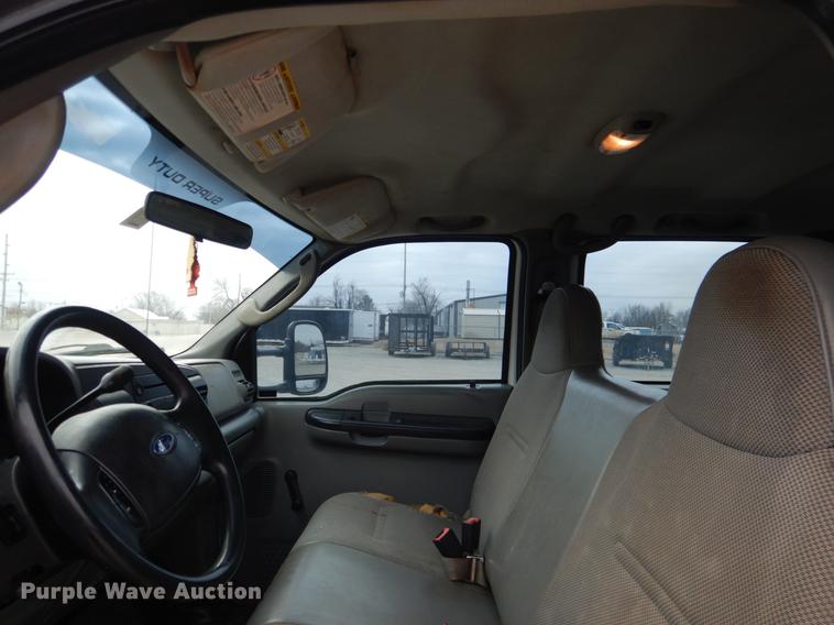 image for item DF2130 2007 Ford F550 XL Crew Cab utility truck