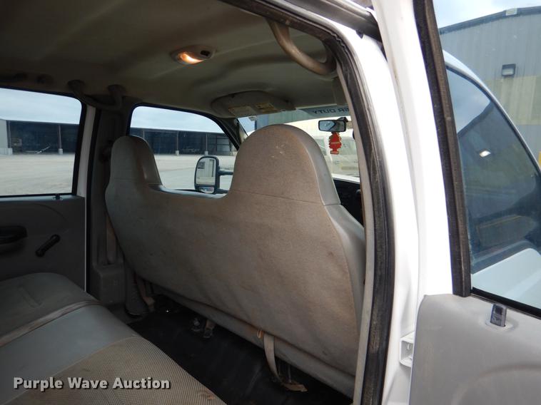 image for item DF2130 2007 Ford F550 XL Crew Cab utility truck
