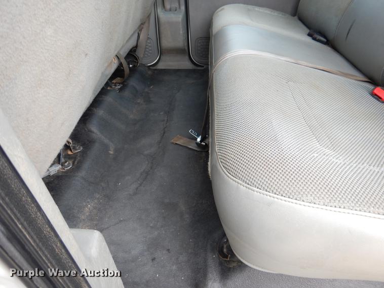 image for item DF2130 2007 Ford F550 XL Crew Cab utility truck