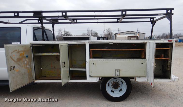 image for item DF2130 2007 Ford F550 XL Crew Cab utility truck
