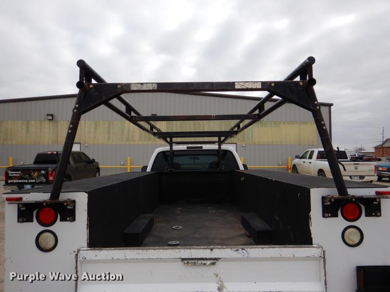 image for item DF2130 2007 Ford F550 XL Crew Cab utility truck