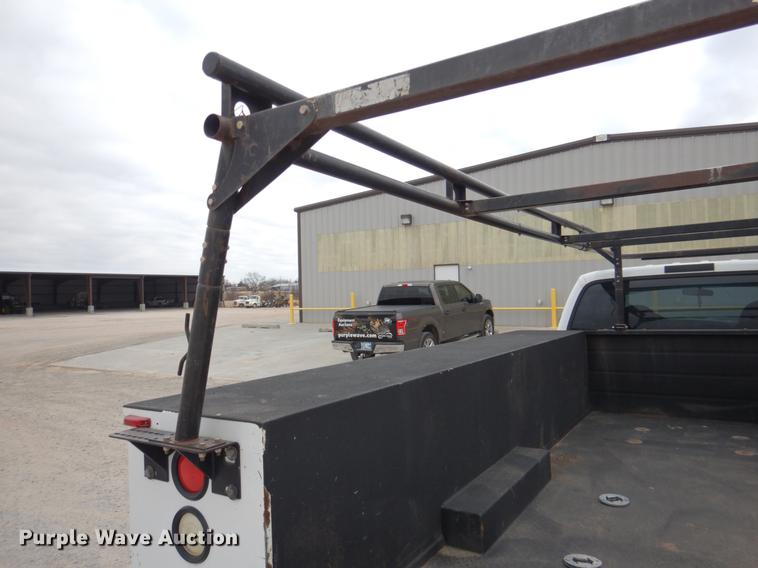 image for item DF2130 2007 Ford F550 XL Crew Cab utility truck