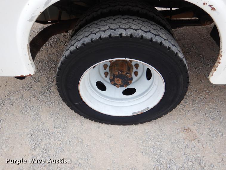 image for item DF2130 2007 Ford F550 XL Crew Cab utility truck