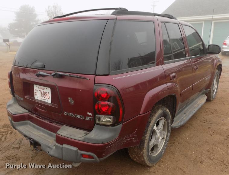 image for item DF2906 2004 Chevrolet TrailBlazer LT SUV