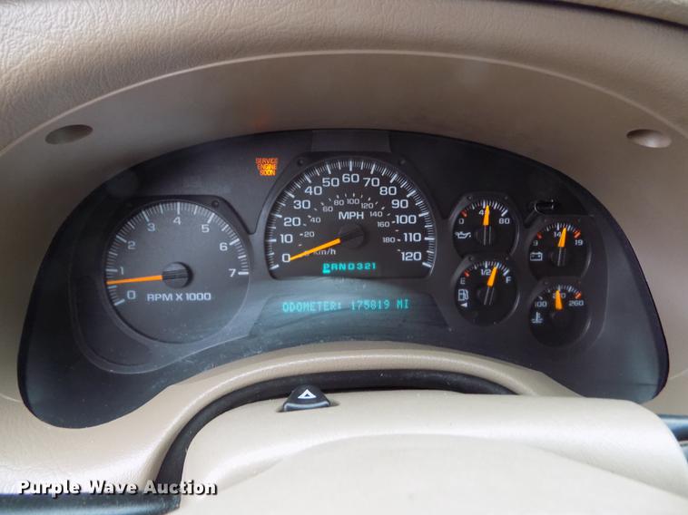 image for item DF2906 2004 Chevrolet TrailBlazer LT SUV