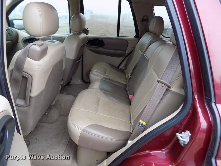 image for item DF2906 2004 Chevrolet TrailBlazer LT SUV