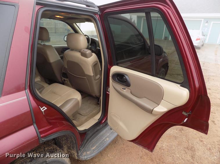 image for item DF2906 2004 Chevrolet TrailBlazer LT SUV