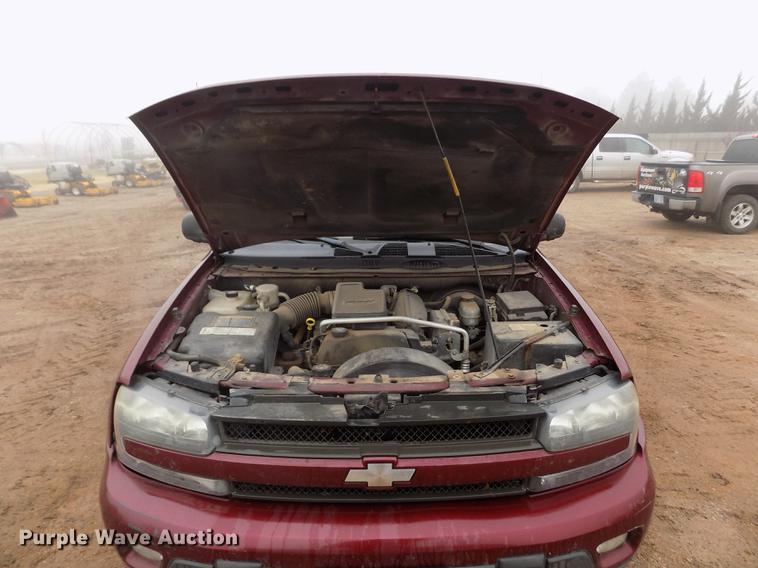 image for item DF2906 2004 Chevrolet TrailBlazer LT SUV