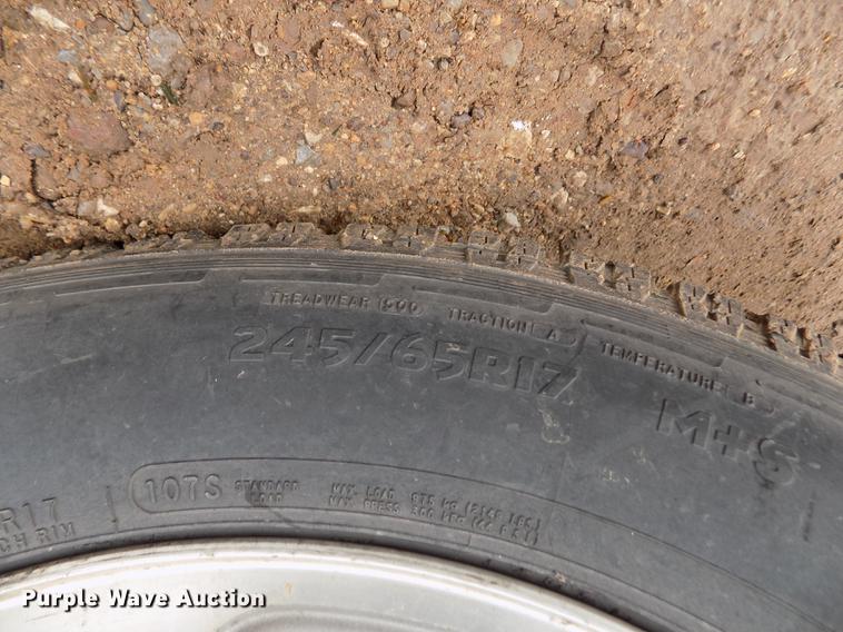 image for item DF2906 2004 Chevrolet TrailBlazer LT SUV