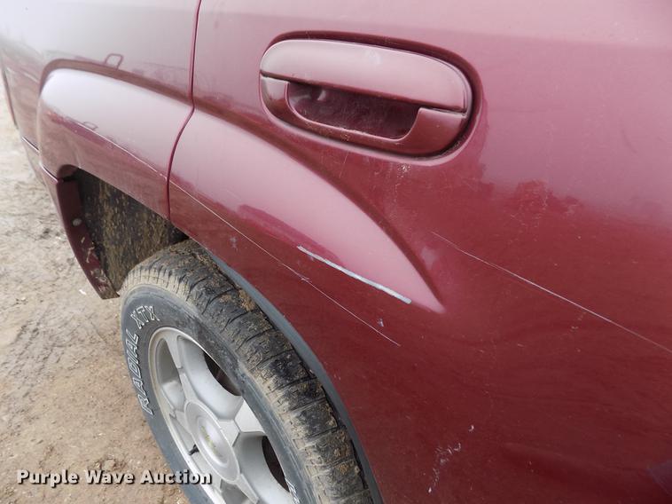 image for item DF2906 2004 Chevrolet TrailBlazer LT SUV