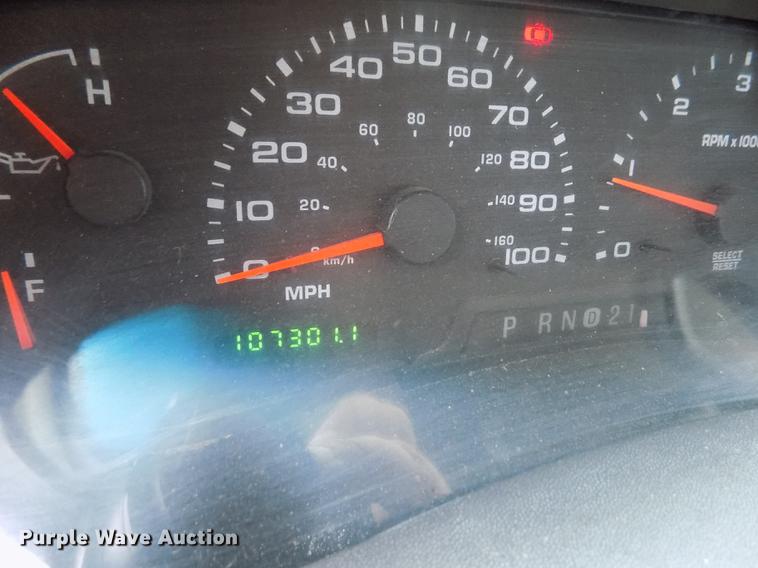 image for item DF2907 2003 Ford F450 Super Duty XL dump truck