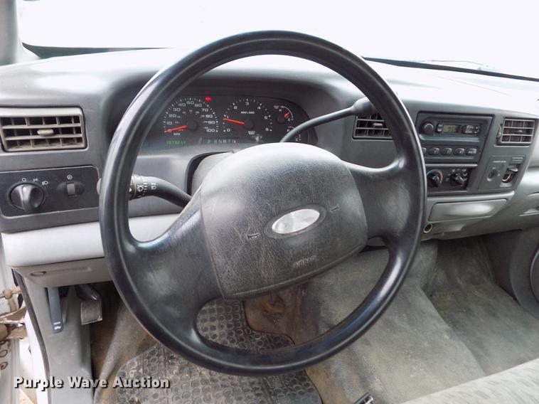 image for item DF2907 2003 Ford F450 Super Duty XL dump truck