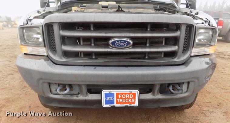 image for item DF2907 2003 Ford F450 Super Duty XL dump truck