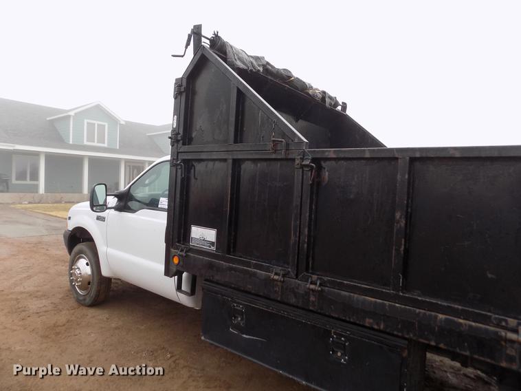 image for item DF2907 2003 Ford F450 Super Duty XL dump truck