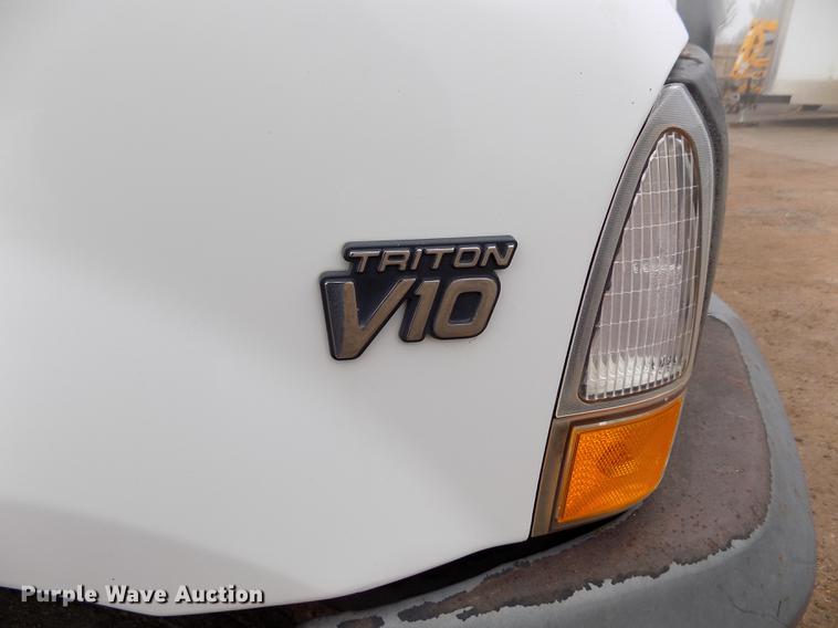 image for item DF2907 2003 Ford F450 Super Duty XL dump truck