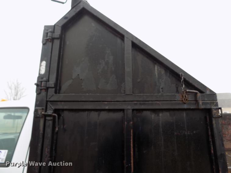 image for item DF2907 2003 Ford F450 Super Duty XL dump truck