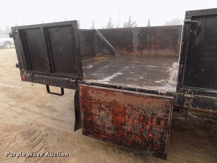 image for item DF2907 2003 Ford F450 Super Duty XL dump truck