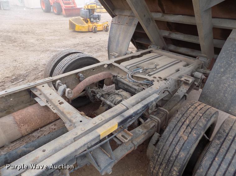 image for item DF2907 2003 Ford F450 Super Duty XL dump truck