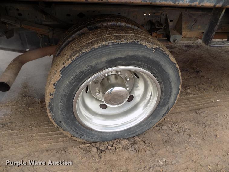 image for item DF2907 2003 Ford F450 Super Duty XL dump truck