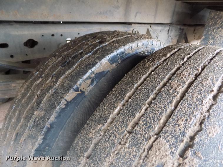 image for item DF2907 2003 Ford F450 Super Duty XL dump truck