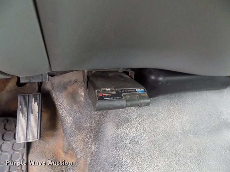 image for item DF2907 2003 Ford F450 Super Duty XL dump truck