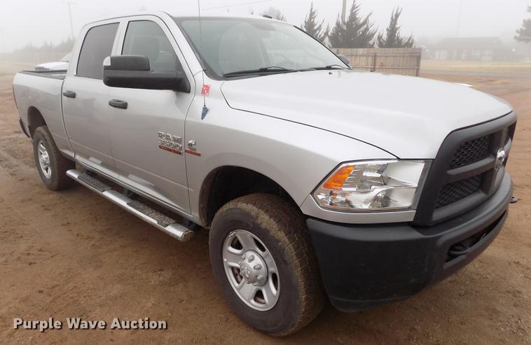 image for item DF2908 2013 Dodge Ram 3500HD Crew Cab pickup truck